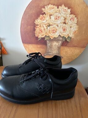 P.W Minor ladies Leisure shoe.